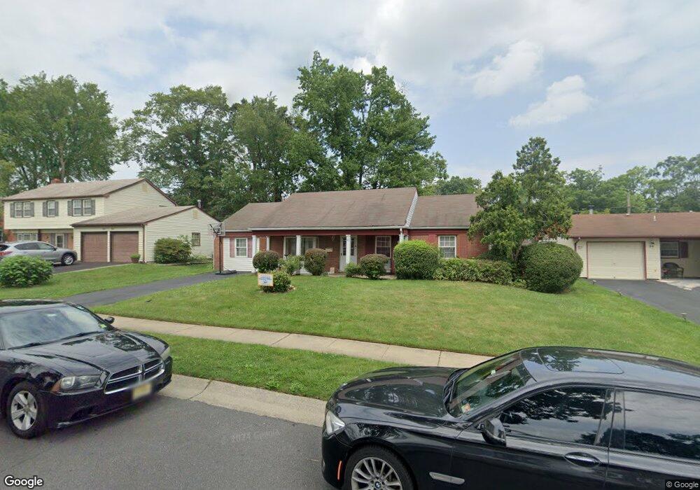 32 Nimitz Ln, Willingboro, NJ 08046 - photo 1