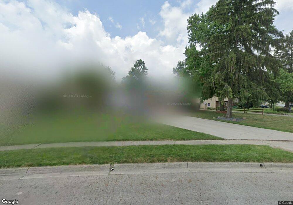 5571 Rockwood Rd, Columbus, OH 43229 - photo 1