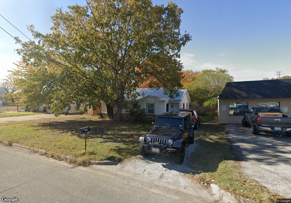 129 Souder Dr, Hurst, TX 76053 - photo 1