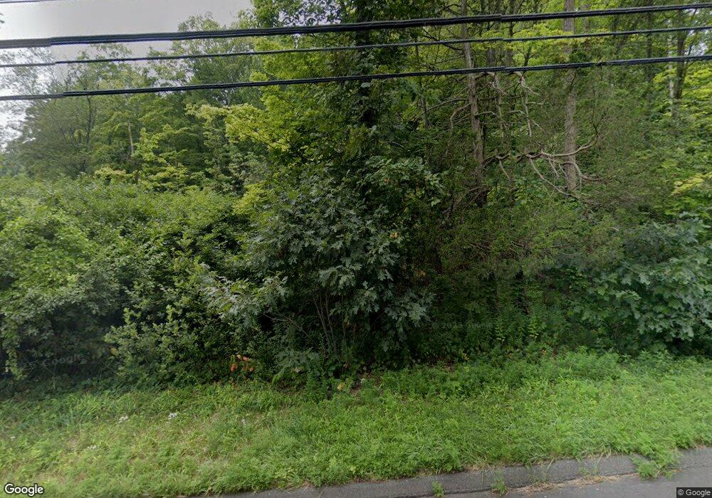 46 Gale Rd, Bloomfield, CT 06002 - photo 1