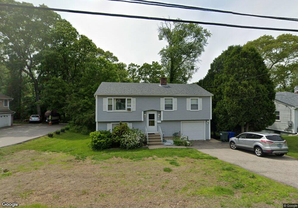 25 Lathrop Ave, Pawcatuck, CT 06379 - photo 1