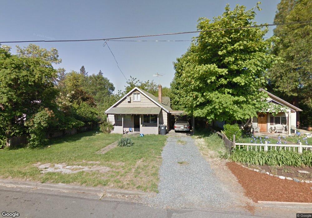 230 SW High St, Grants Pass, OR 97526 - photo 1