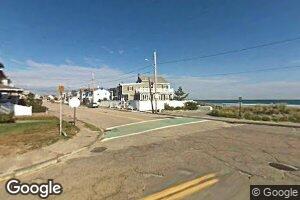 15 Beach Ave, Hull, MA 02045