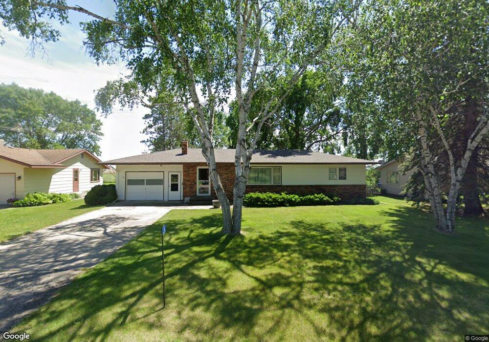 912 Westwood Dr, Alexandria, MN 56308 - photo 1