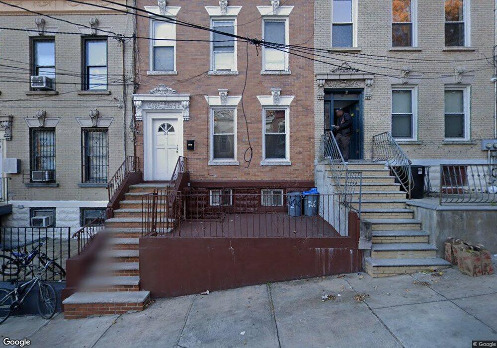 26 Sunnyside Ct, Brooklyn, NY 11207 - photo 1