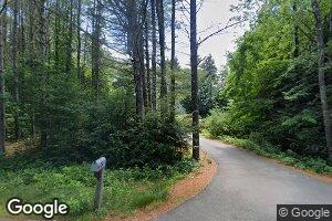 19 Locust Dr, Holderness, NH 03245