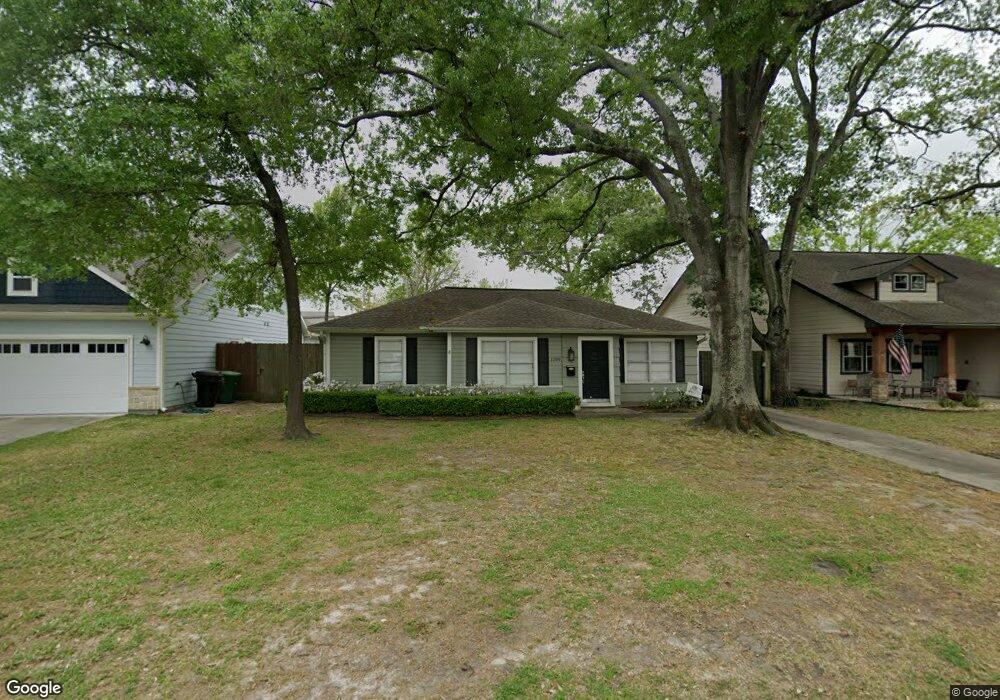1709 Woodcrest Dr, Houston, TX 77018 - photo 1
