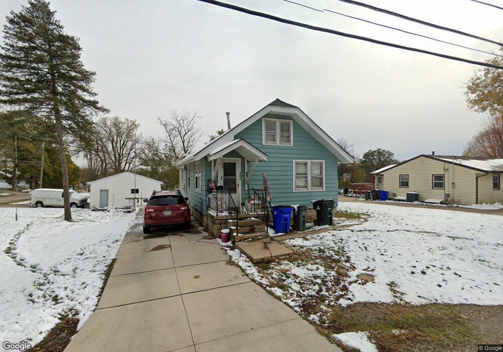 3303 Southland St SW, Cedar Rapids, IA 52404 - photo 1