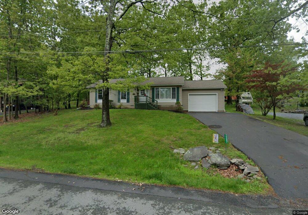2207 Walnut Trail, Bushkill, PA 18324 - photo 1