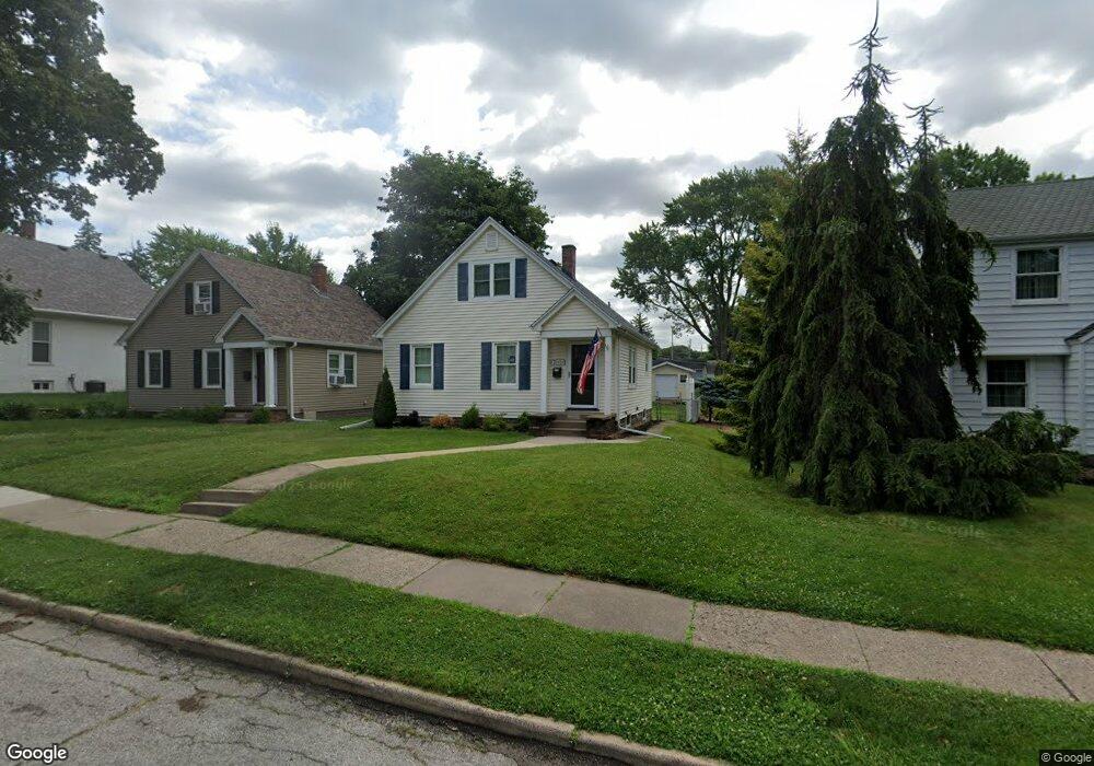 2015 Esplanade Ave, Davenport, IA 52803 - photo 1