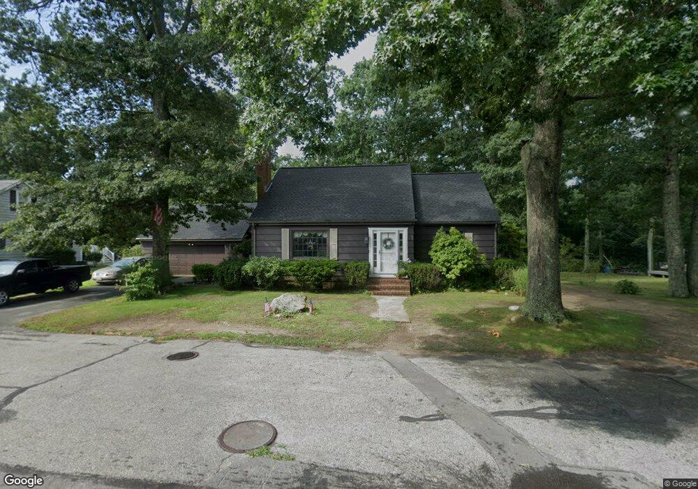 15 Laurel Ln, South Dartmouth, MA 02748 - photo 1