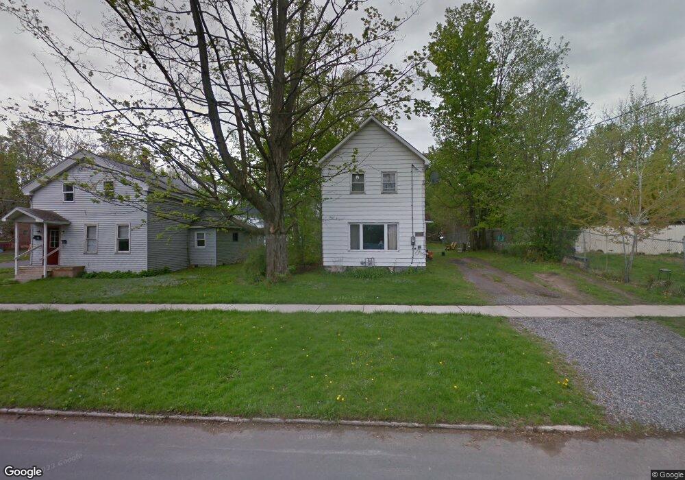 318 Seneca St, Fulton, NY 13069 - photo 1