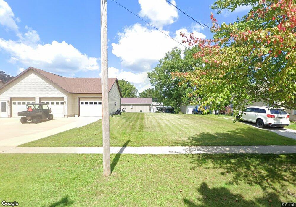 307 E Elm St, West Union, IA 52175 - photo 1