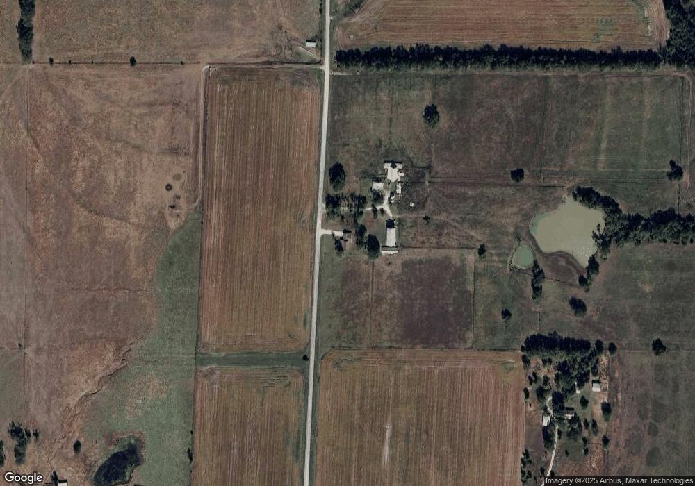 25037 Lyon Rd, Parsons, KS 67357 - photo 1