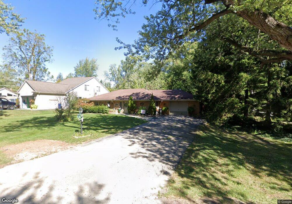 2467 Devonshire Rd, Bloomfield Hills, MI 48302 - photo 1