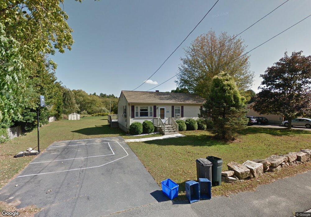 740 Russells Mills Rd, South Dartmouth, MA 02748 - photo 1