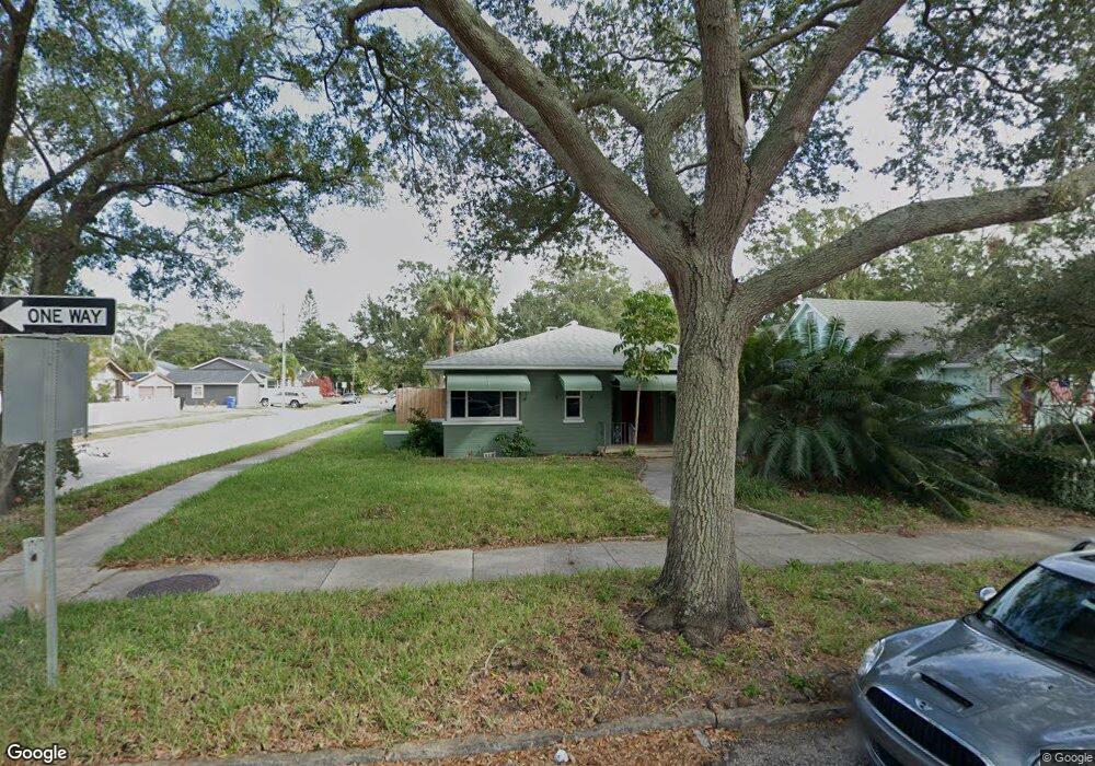 1047 14th St N, Saint Petersburg, FL 33705 - photo 1
