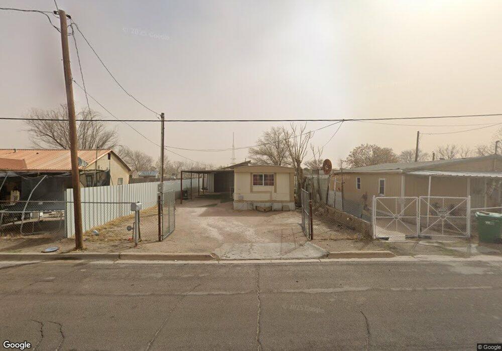 906 1/2 N Leech St, Hobbs, NM 88240 - photo 1