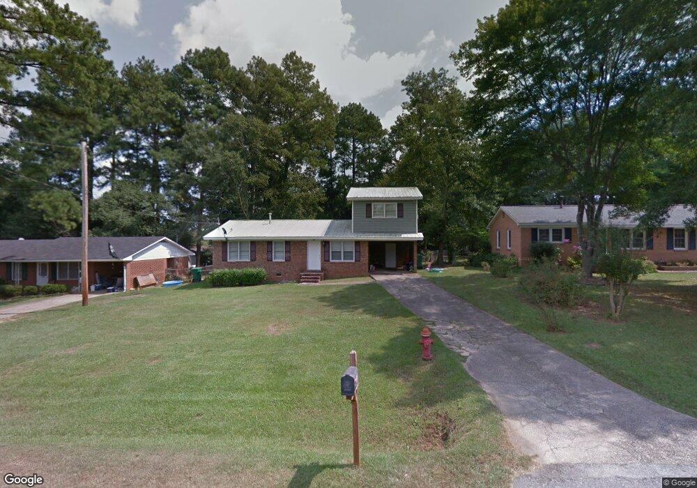 136 Orchard Cir, Commerce, GA 30529 - photo 1