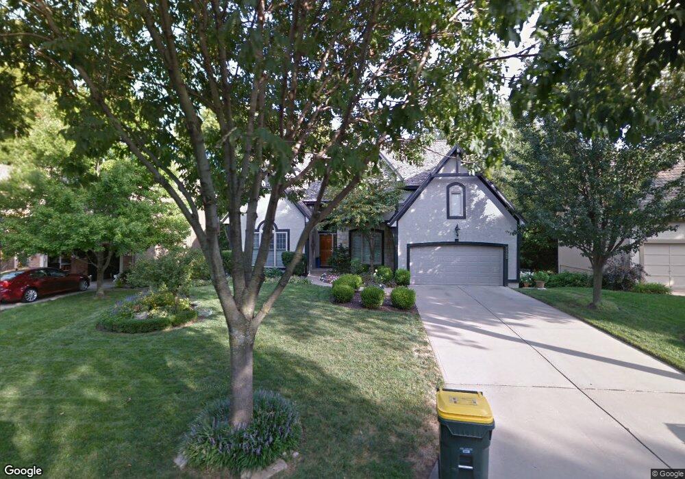 8503 Hallet St, Lenexa, KS 66215 - photo 1