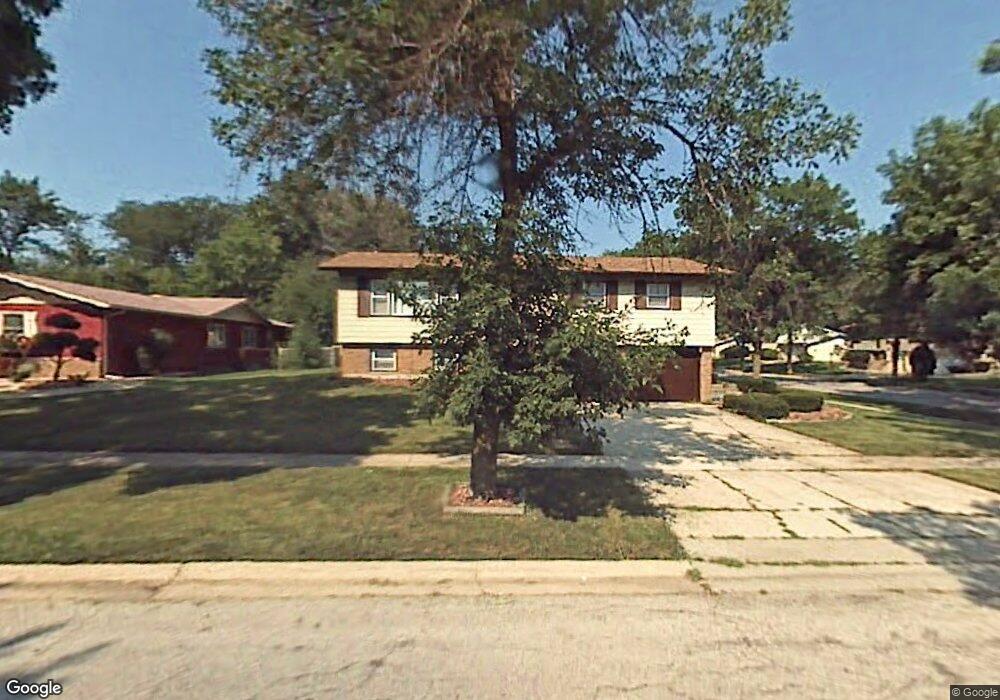 18920 Cedar Ave, Country Club Hills, IL 60478 - photo 1