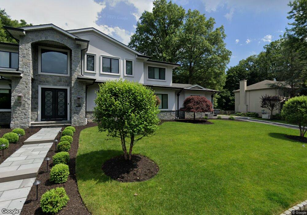 18 Kenilworth Dr, Cresskill, NJ 07626 - photo 1