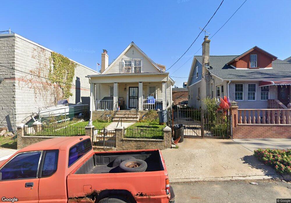 10409 165th St, Jamaica, NY 11433 - photo 1