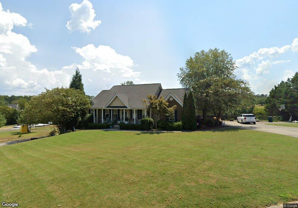 152 Oakland Dr SE, Calhoun, GA 30701 - photo 1