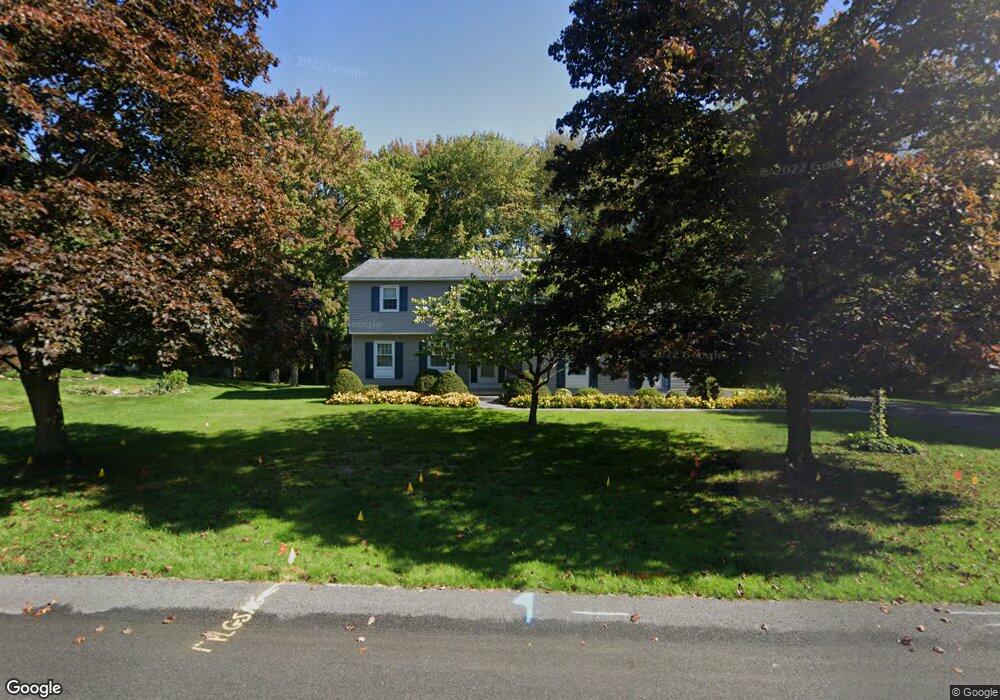 682 St Marks Ln, Schenectady, NY 12309 - photo 1