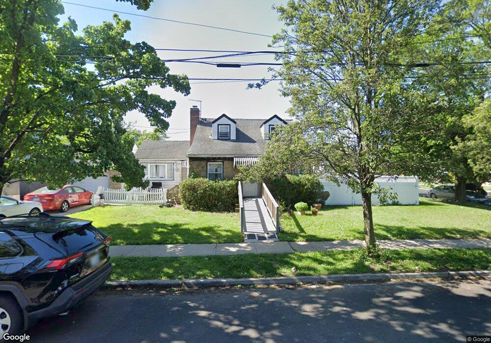 195 Ivy St, West Hempstead, NY 11552 - photo 1