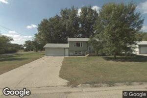 1524 E 3rd St, Redfield, SD 57469