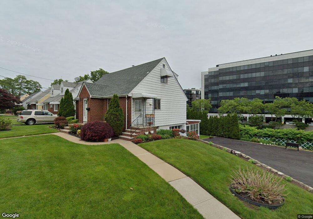 584 Longview Place, Hasbrouck Heights, NJ 07604 - photo 1