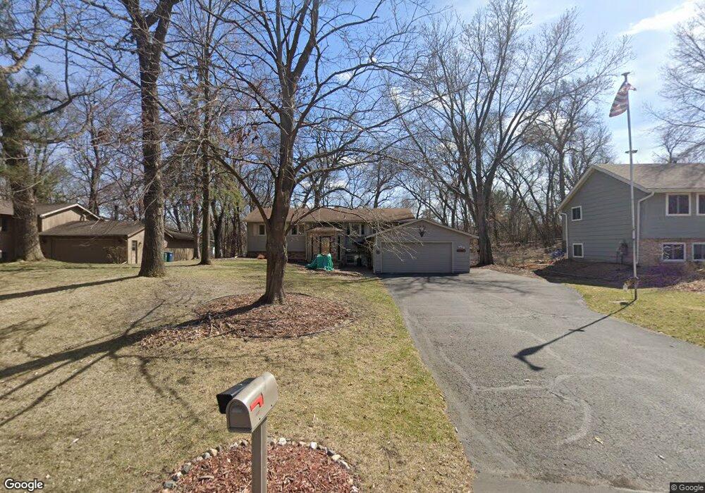 11777 W Eagle Lake Dr, Maple Grove, MN 55369 - photo 1