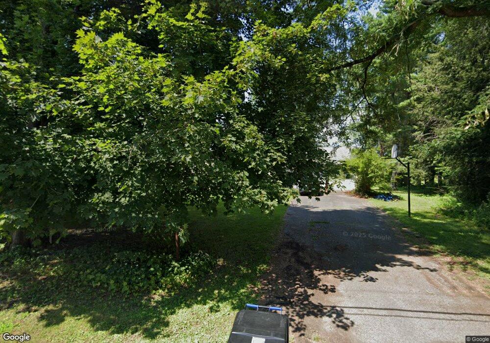 125 Russell St, Sunderland, MA 01375 - photo 1