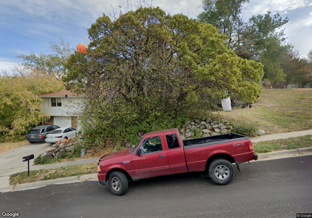 3677 Carriage Ln, Bountiful, UT 84010 - photo 1