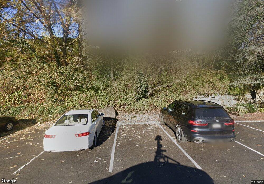 245 Village Circle Dr, Fort Lee, NJ 07024 - photo 1