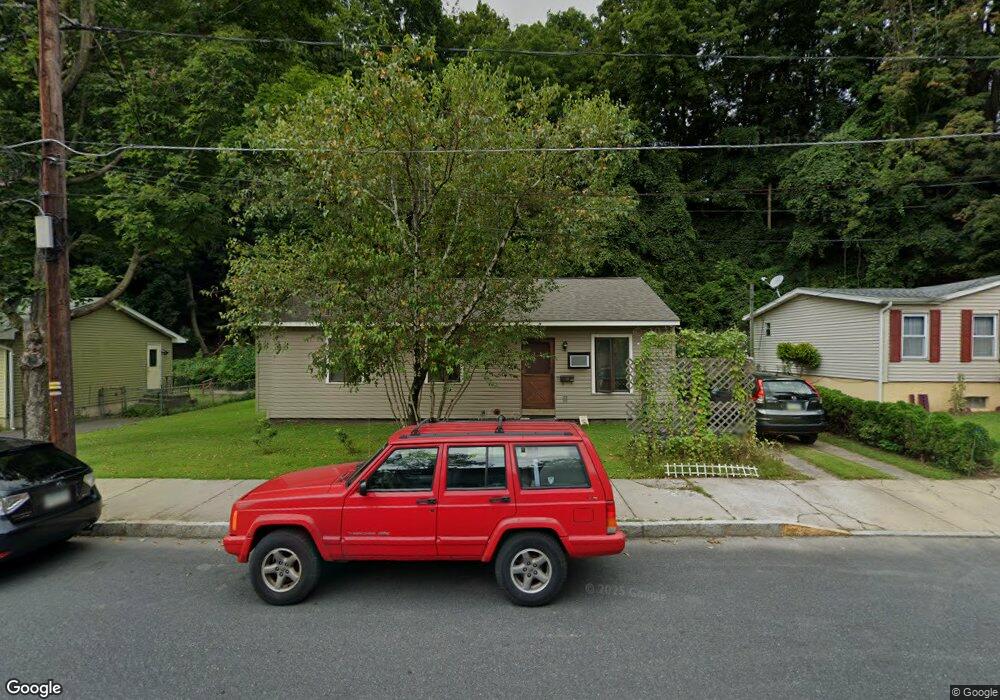 125 N 3rd St, Stroudsburg, PA 18360 - photo 1