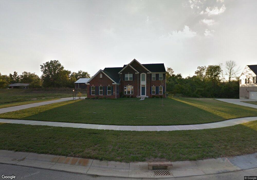 5055 Lakota Woods Dr, Liberty Township, OH 45044 - photo 1