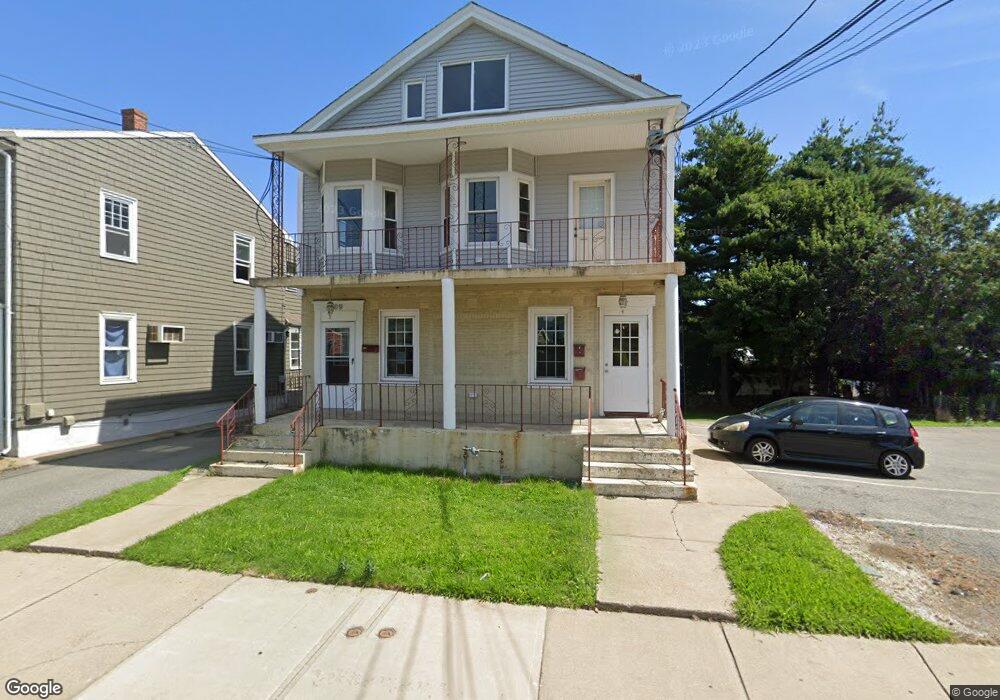 87 Main St unit 2, Woburn, MA 01801 - photo 1