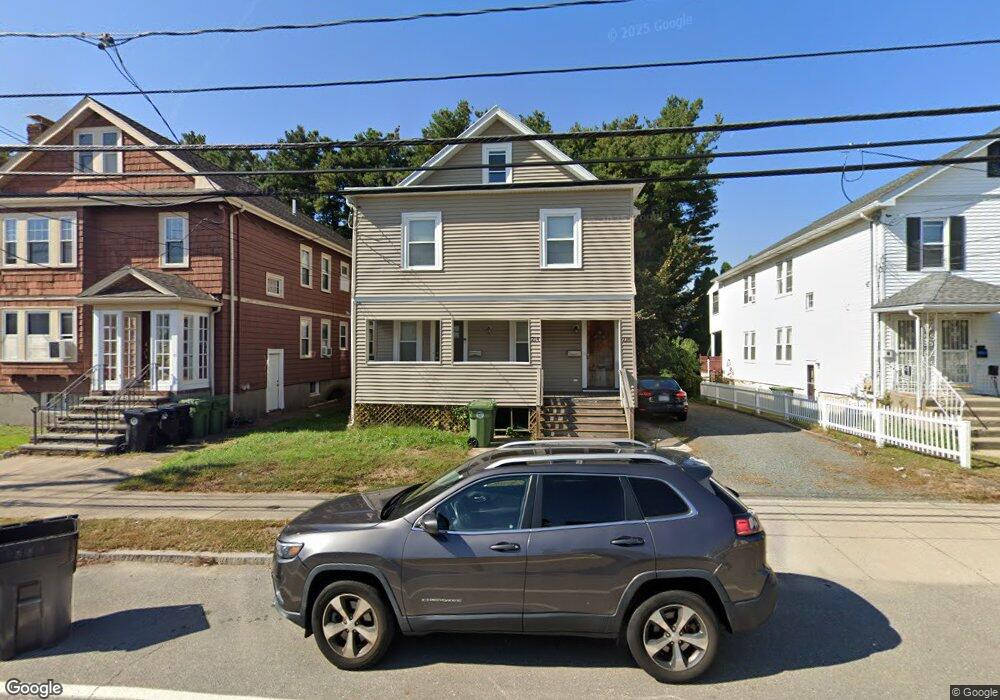 214 Arlington St unit 1, Watertown, MA 02472 - photo 1