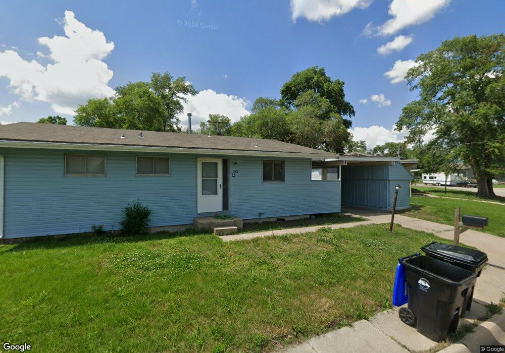 1301 SW Clearview Ln, Topeka, KS 66619 - photo 1