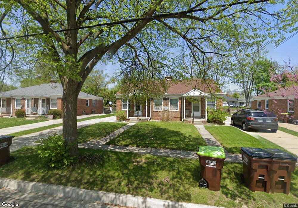 720 W Maple Ave, Adrian, MI 49221 - photo 1