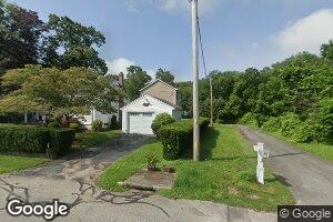 54 Palmer St, South Dartmouth, MA 02748