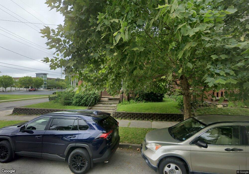 401 W Howard St, Muncie, IN 47305 - photo 1