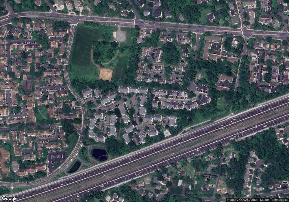 10070 Oakton Terrace Rd, Oakton, VA 22124 - photo 1