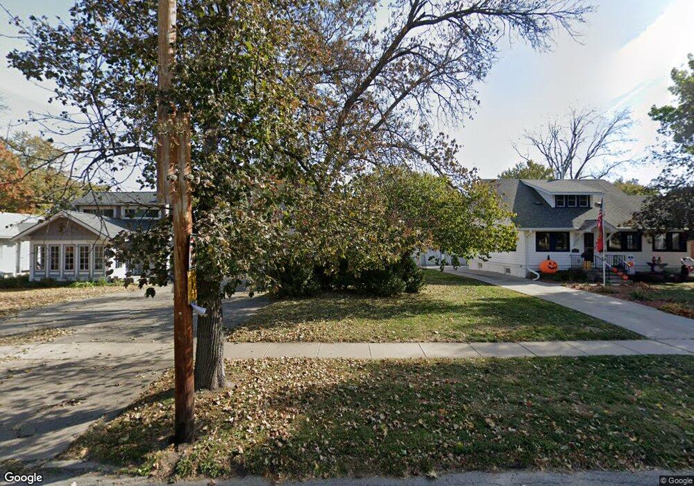 1445 44th St, Des Moines, IA 50311 - photo 1