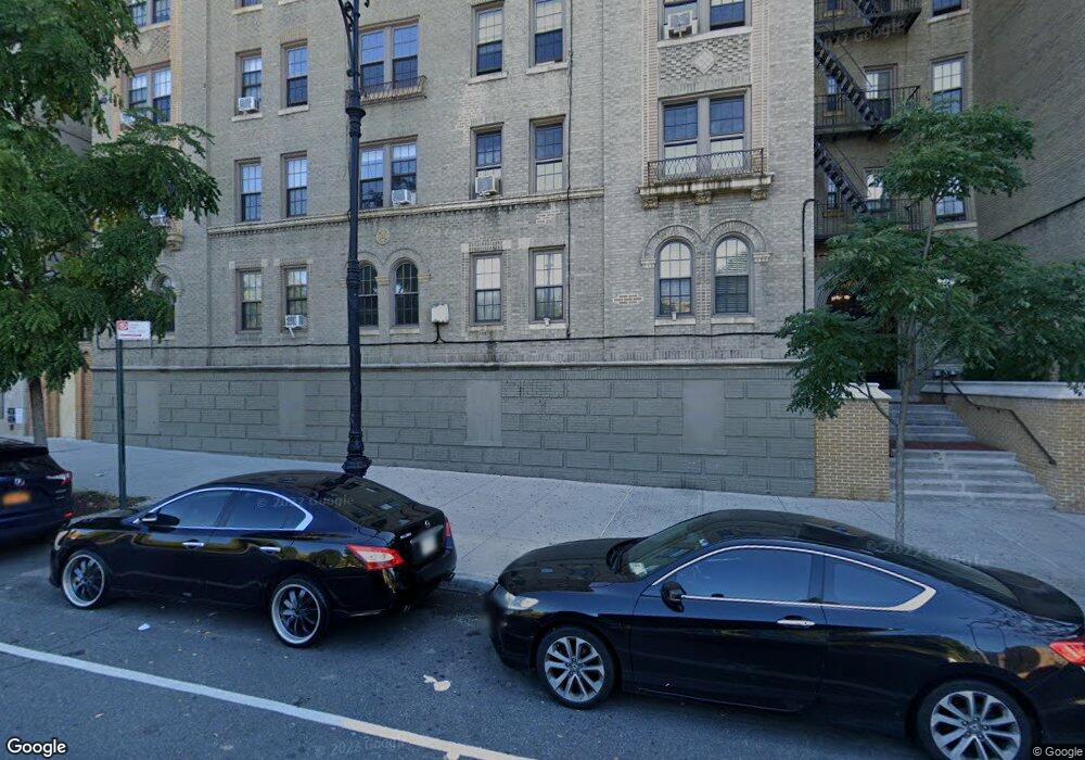 1100 Grand Concourse unit 2C, Bronx, NY 10456 - photo 1