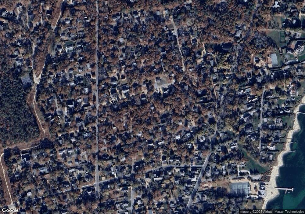 33 Dolan Ave, Vineyard Haven, MA 02568 - photo 1