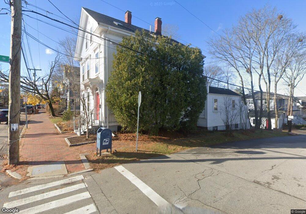 546 Middle St unit 2, Portsmouth, NH 03801 - photo 1