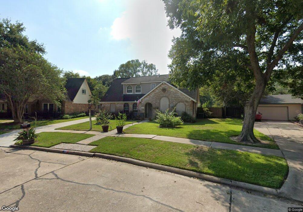 112 Saint Andrews Dr, Friendswood, TX 77546 - photo 1